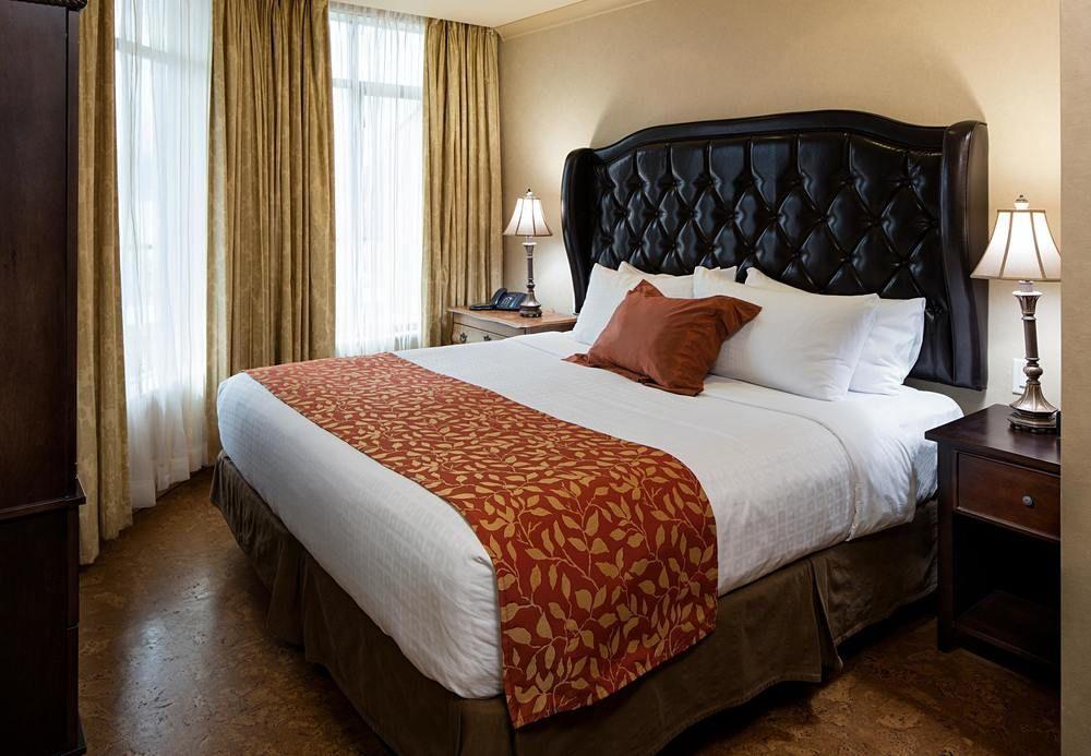 The Royal Kelowna - Bellstar Hotels & Resorts Exteriér fotografie
