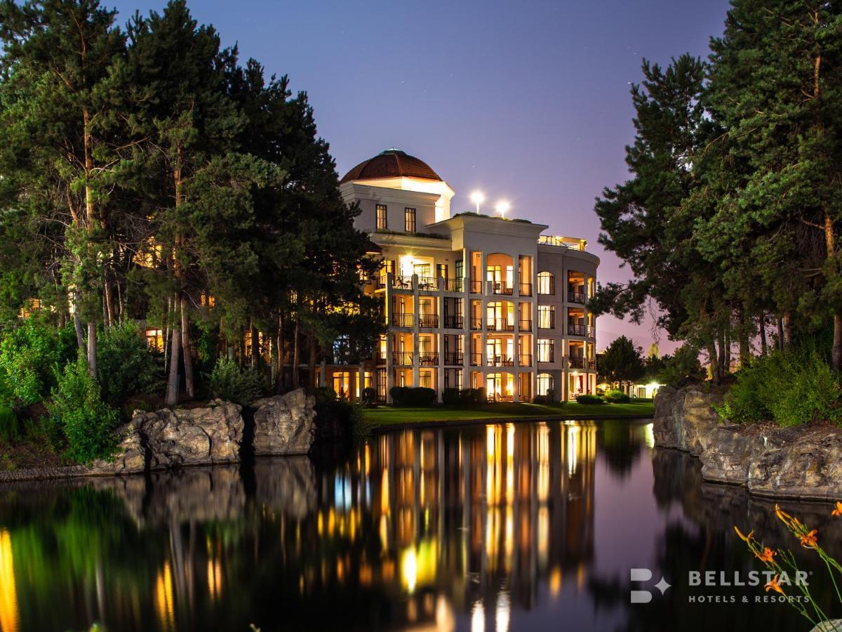 The Royal Kelowna - Bellstar Hotels & Resorts Exteriér fotografie